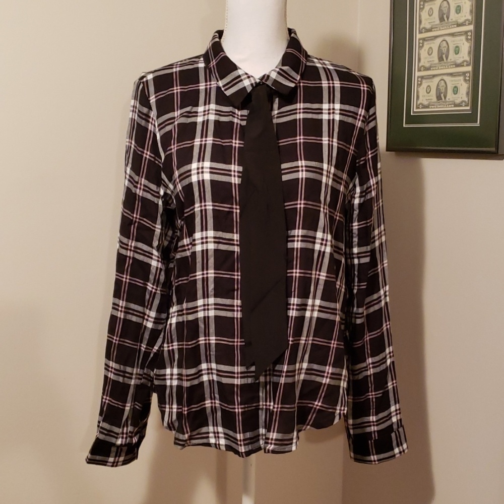 Pink and black plaid top